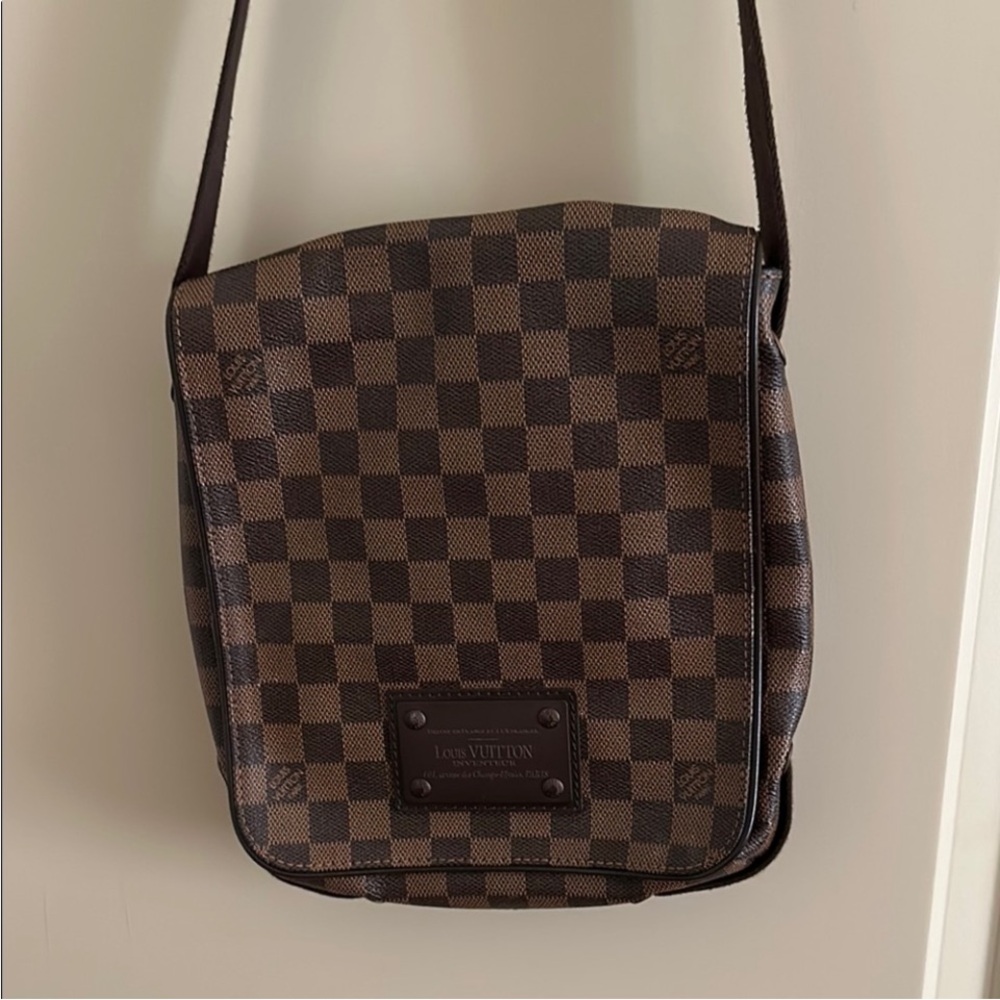Louis Vuitton Damier Crossbody Messenger Bag